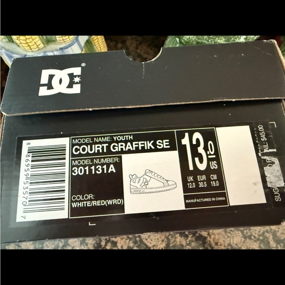 DC Youth Court Graffik SE White and Red Sneakers - Picture 5 of 6